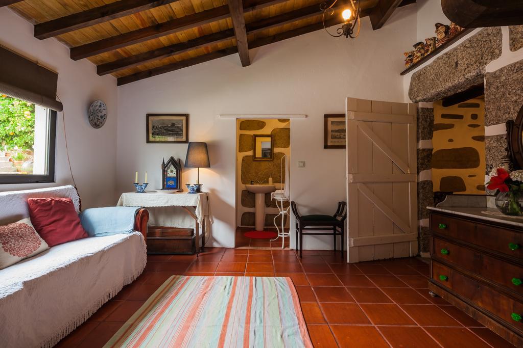 1720 Quinta Da Cancela - Winery & Farmhouse Guimaraes Bilik gambar