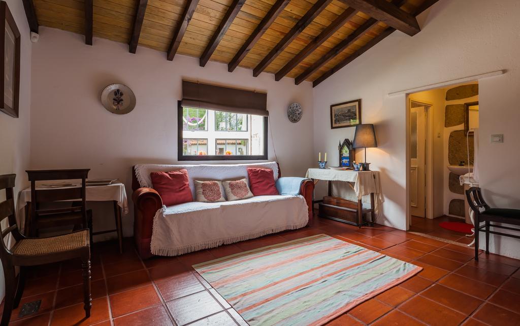 1720 Quinta Da Cancela - Winery & Farmhouse Guimaraes Bilik gambar